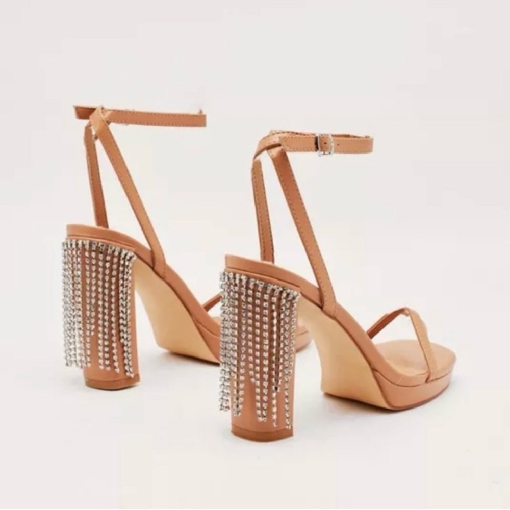 NIB Nasty Gal Tan Heeled Sandals with Rhinestone Fringe Accents 6